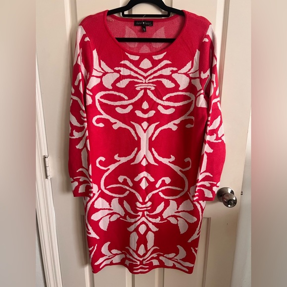 Derek Heart Dresses & Skirts - Elegant Pink and White Patterned Dress 2X